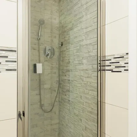 Greenheaven Luxe In Classic Area Milán