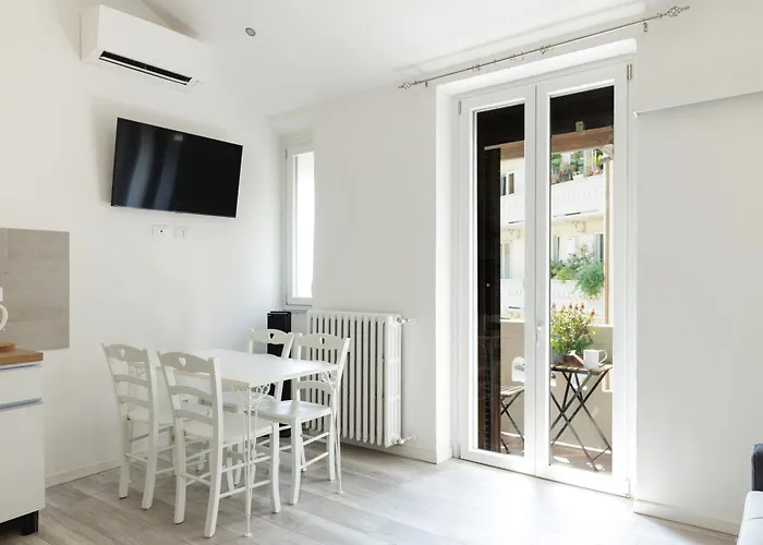 Greenheaven Luxe In Classic Area Apartamento Milão