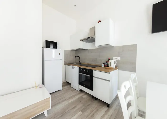 Greenheaven Luxe In Classic Area Apartamento Milão